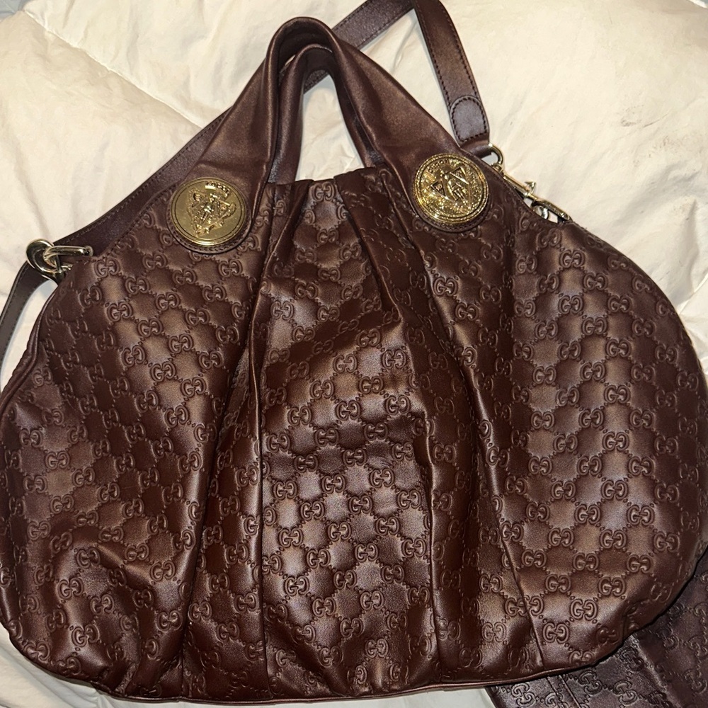 Gucci Guccussimma Embossed
Hysteria Large Hobo & Matching Wallet